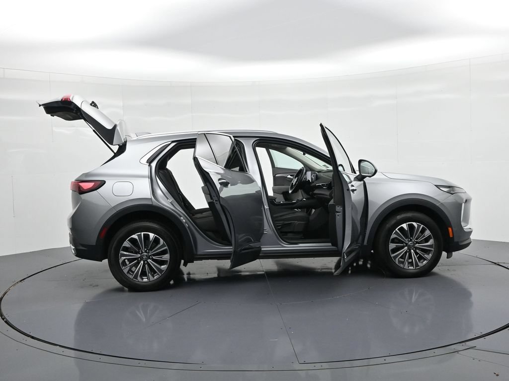 Used 2024 Buick Envision Preferred AWD/4WD image 23