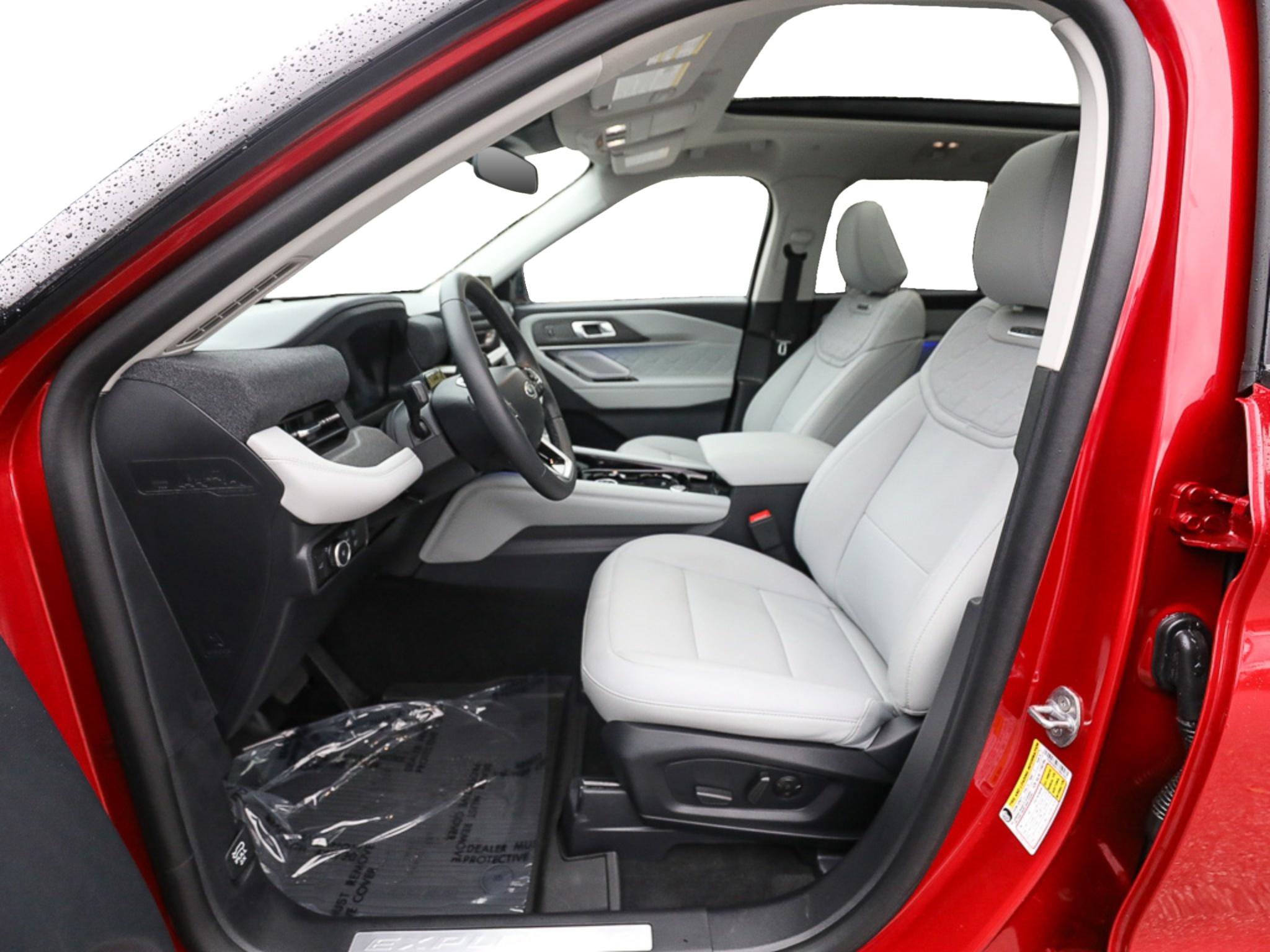 Certified 2026 Ford Explorer Platinum w/ LUX Leather Package AWD/4WD image 13