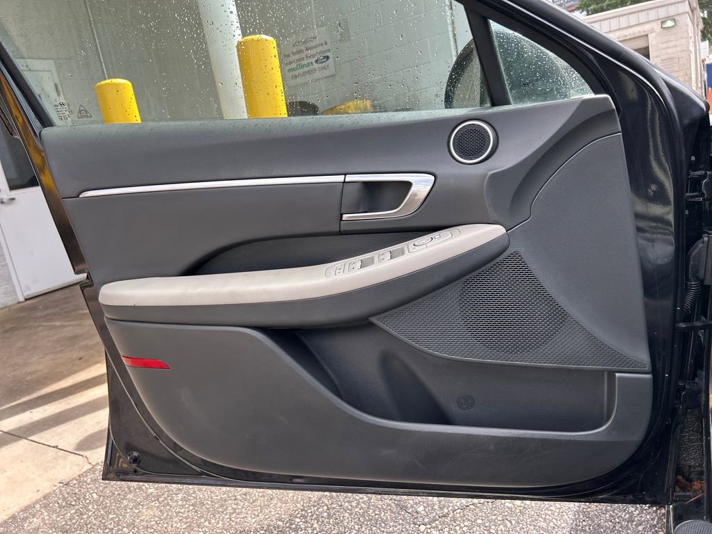 Used 2023 Hyundai Sonata SEL FWD image 9
