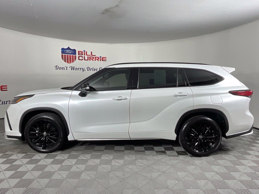Used 2023 Toyota Highlander XSE AWD/4WD image 6
