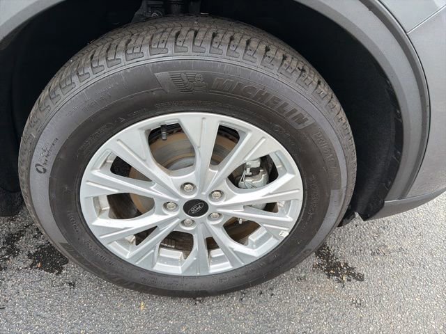 Certified 2025 Ford Escape Active image 7