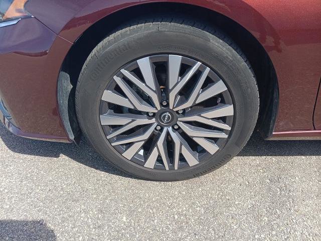 Used 2024 Nissan Altima 2.5 SV image 29