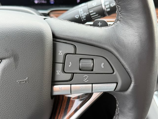 Used 2024 Cadillac Escalade Premium Luxury w/ LPO, Floor Liner Package AWD/4WD image 21