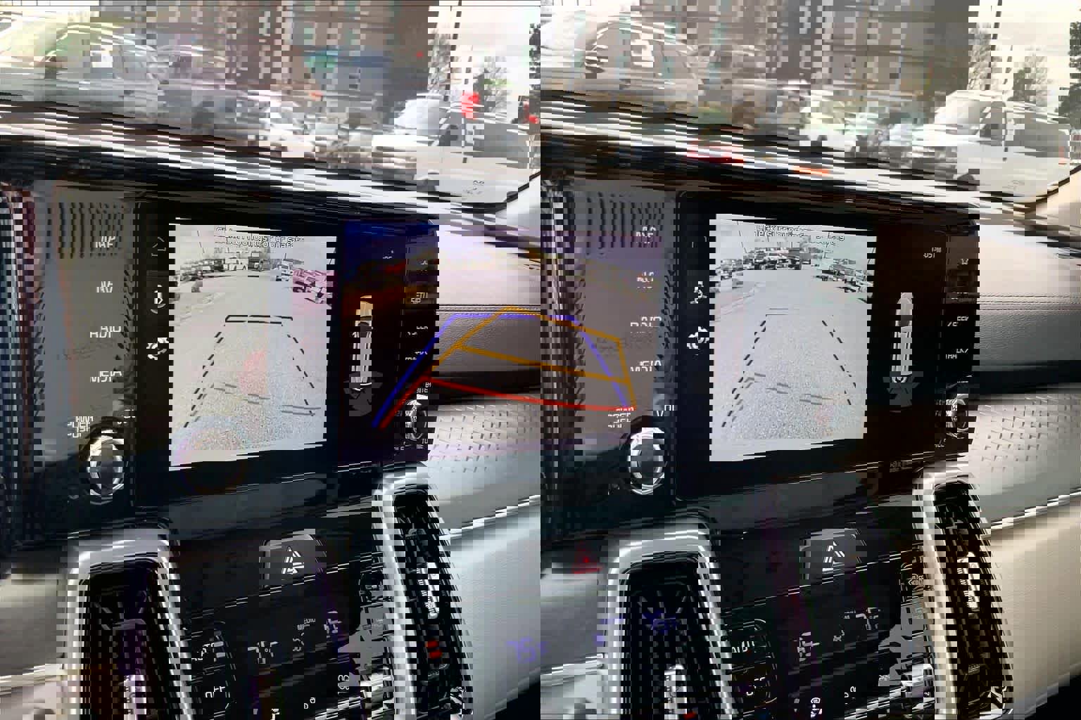 Used 2023 Kia Sorento SX image 28