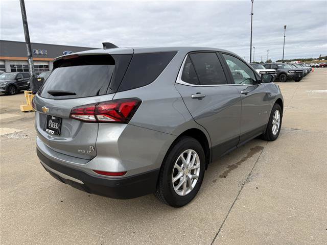 Used 2024 Chevrolet Equinox LT AWD/4WD image 9