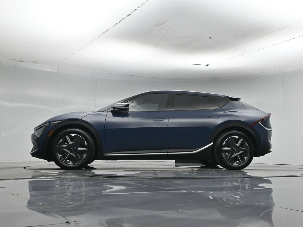 Used 2025 Kia EV6 Light RWD image 55