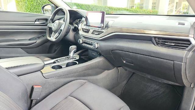 Used 2024 Nissan Altima 2.5 SV FWD image 29