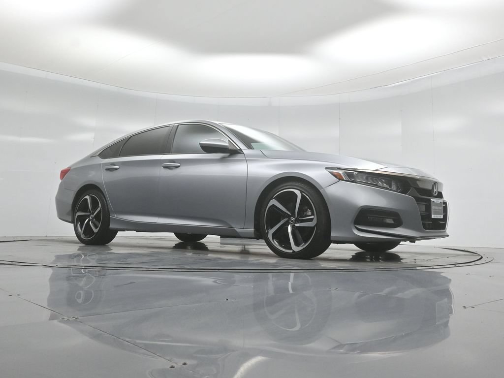 Used 2019 Honda Accord Sport image 3