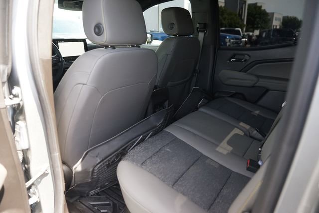 Used 2024 Chevrolet Colorado ZR2 w/ Safety Package AWD/4WD image 11