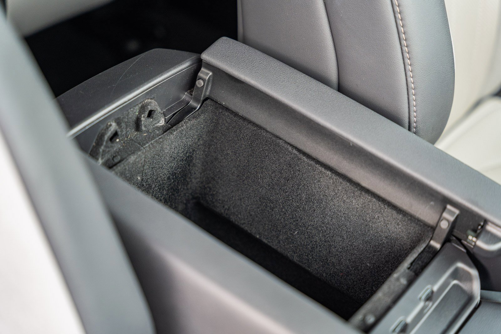 Used 2025 Lexus TX 500h 500h F SPORT Premium image 14