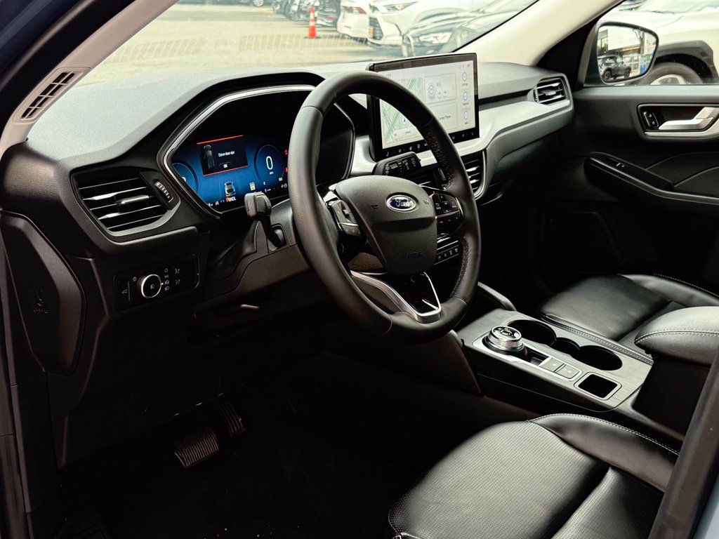 Certified 2023 Ford Escape Platinum AWD/4WD image 19