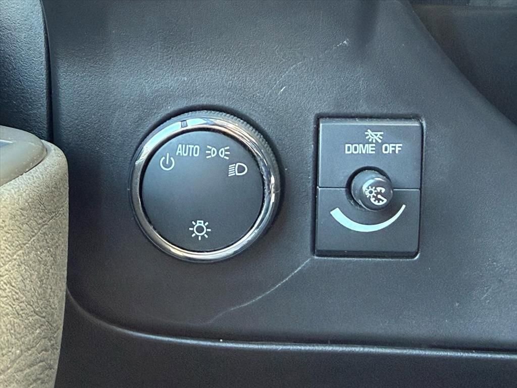 Used 2024 Chevrolet Express 2500 w/ Driver Convenience Package image 22