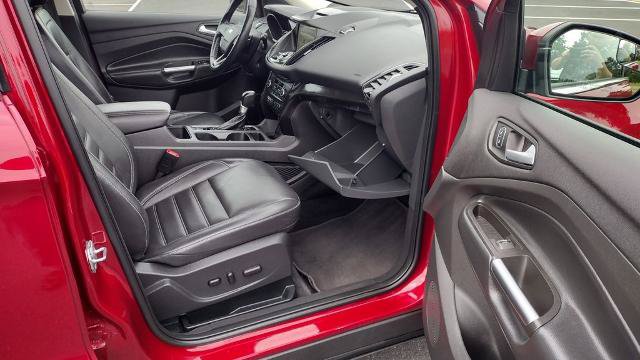 Certified 2018 Ford Escape Titanium AWD/4WD image 19