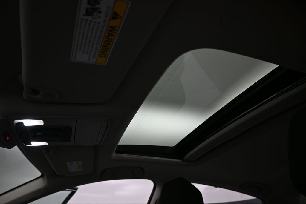 Used 2025 Honda Accord SE image 12