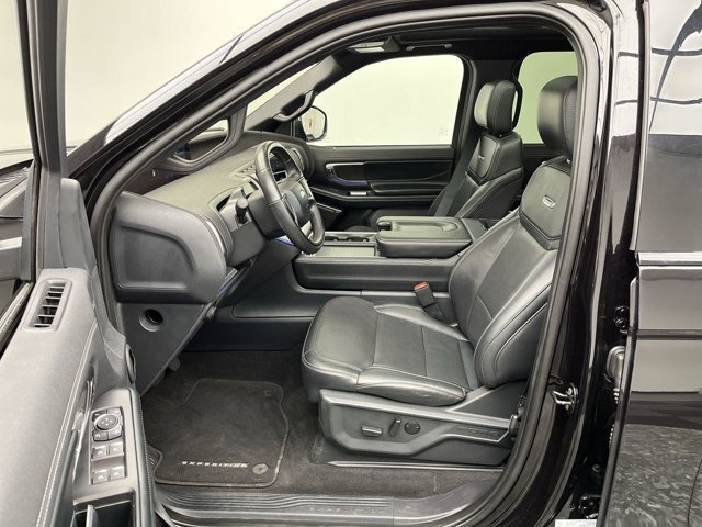 Certified 2025 Ford Expedition Max Platinum w/ Stealth Appearance Package AWD/4WD image 3
