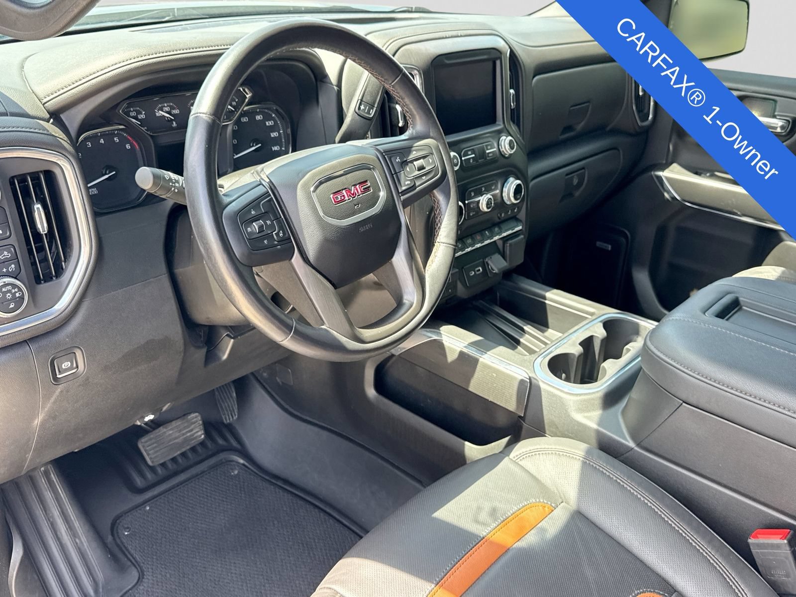 Used 2022 GMC Sierra 1500 AT4 w/ AT4 Preferred Package AWD/4WD image 2