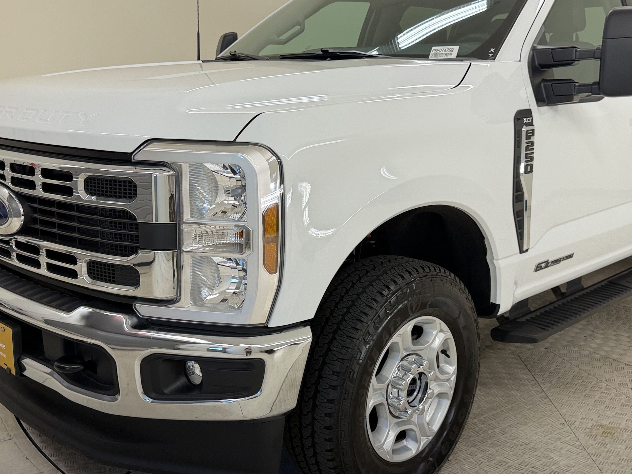 Certified 2025 Ford F250 XLT w/ FX4 Off-Road Package AWD/4WD image 26