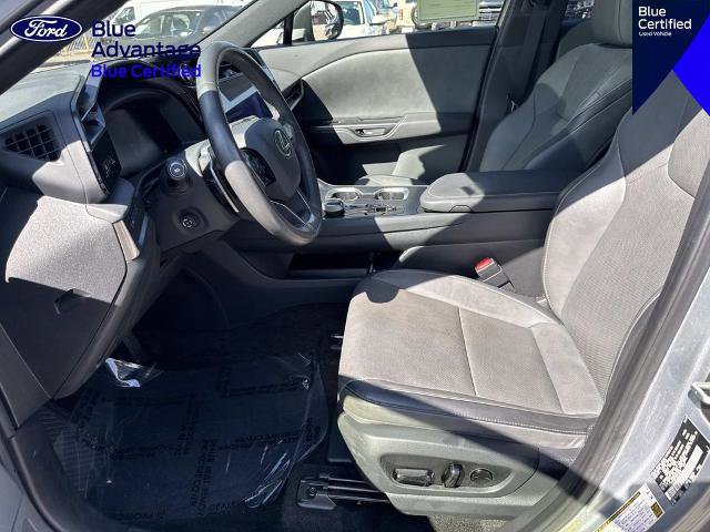 Used 2023 Lexus RZ 450e Premium w/ Technology Package AWD/4WD image 17
