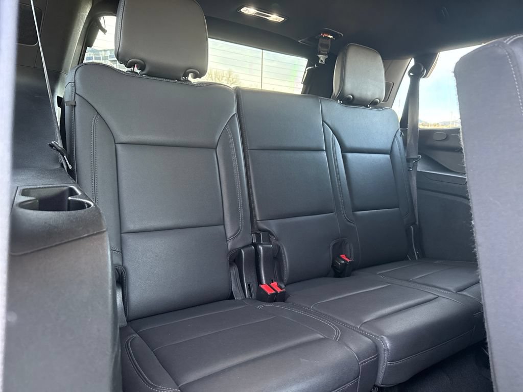 Used 2022 Chevrolet Tahoe Z71 AWD/4WD image 32