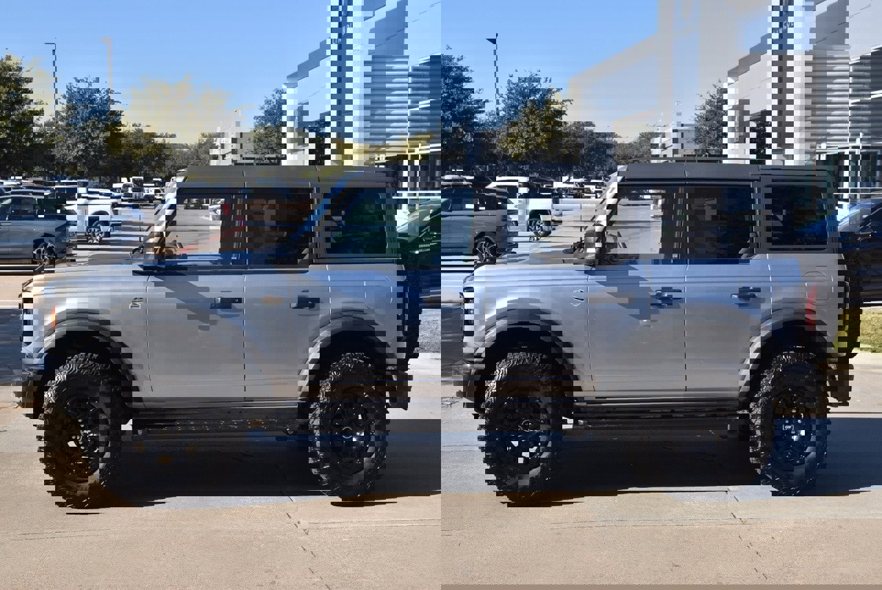 Certified 2023 Ford Bronco Wildtrak image 12