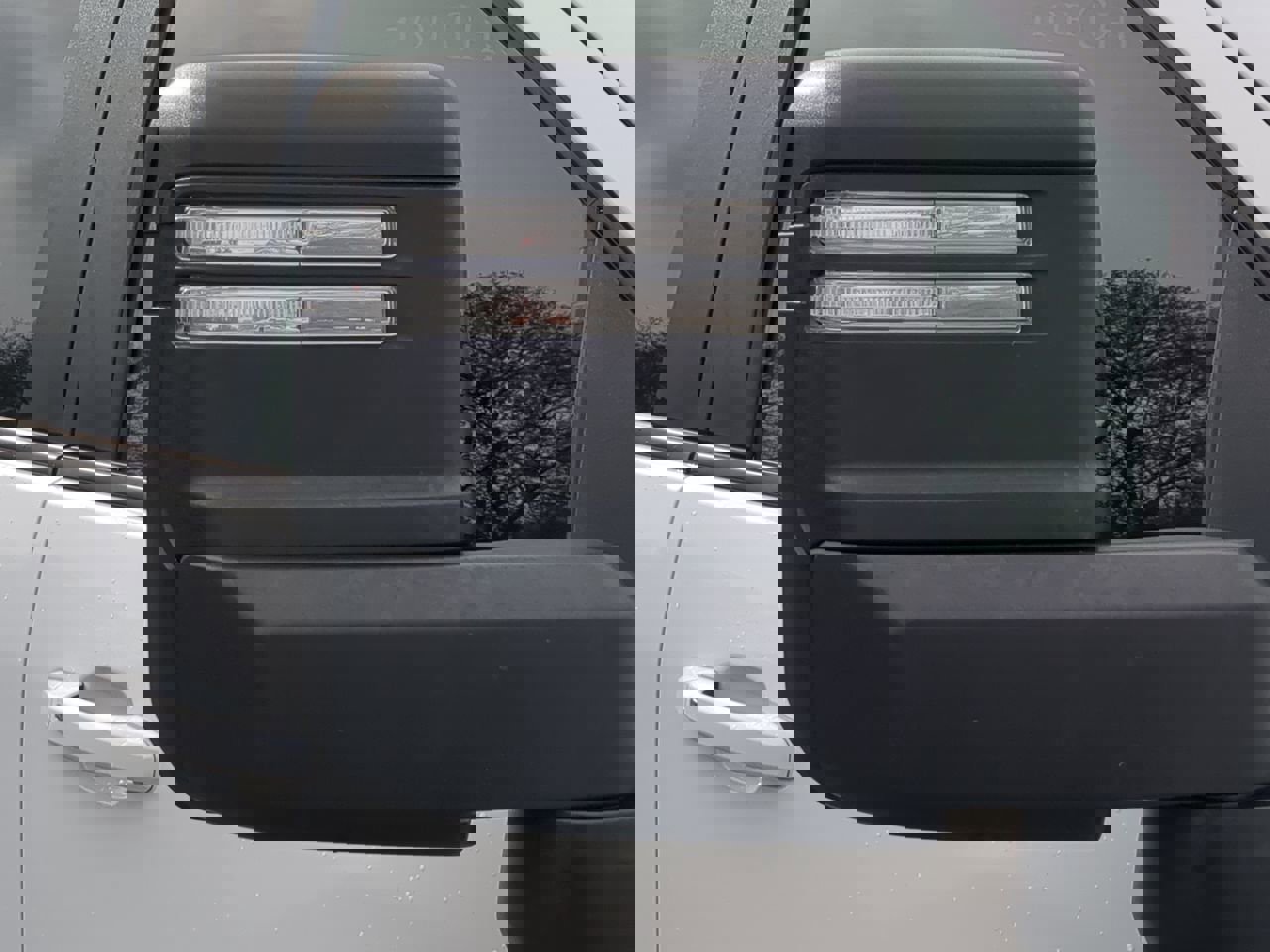 Used 2022 Chevrolet Silverado 3500 LT w/ Convenience Package image 10