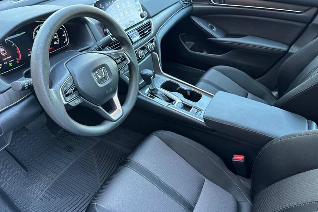 Used 2020 Honda Accord EX image 10