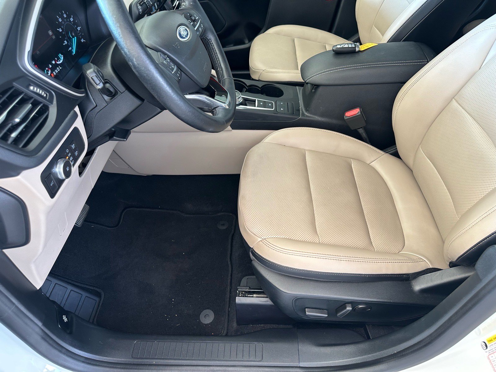 Certified 2020 Ford Escape SEL FWD image 18