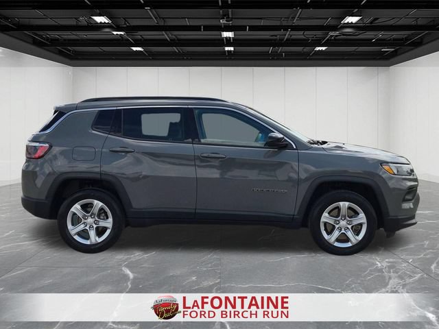Used 2023 Jeep Compass Latitude w/ Convenience Group AWD/4WD image 6