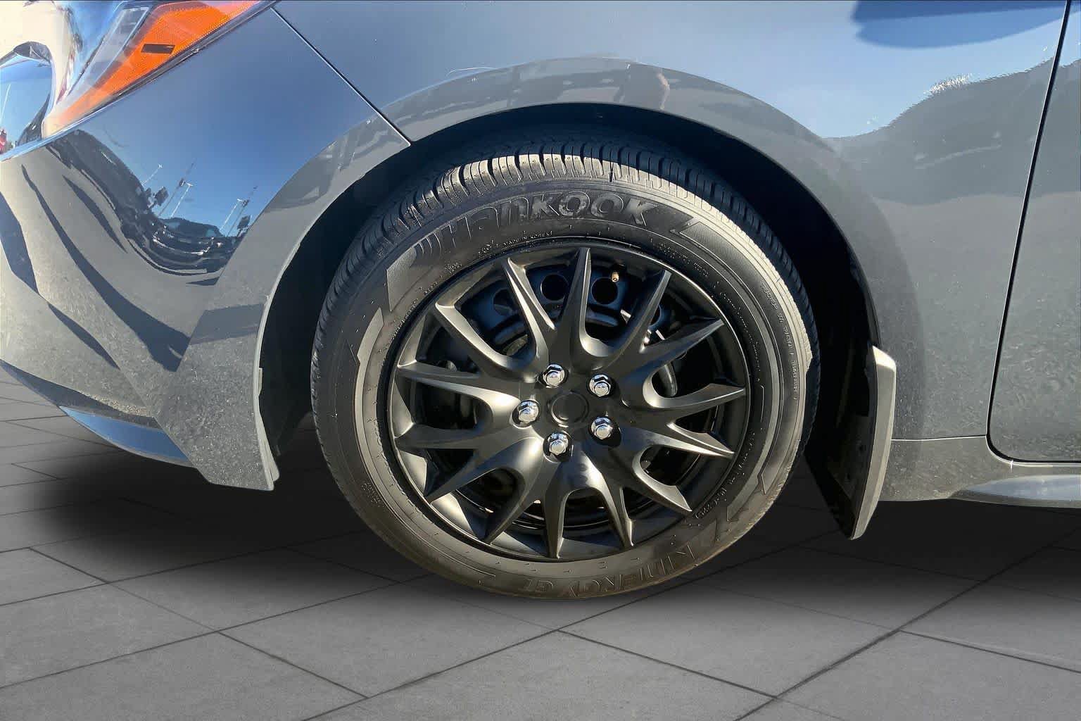 Used 2026 Toyota Corolla LE FWD image 11