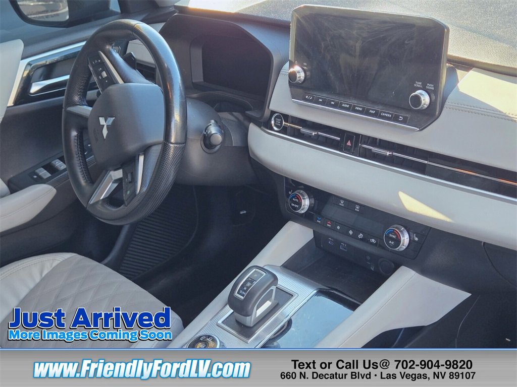 Used 2022 Mitsubishi Outlander SEL image 5