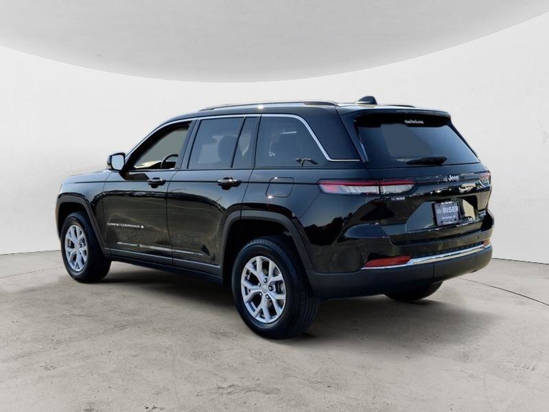 Used 2022 Jeep Grand Cherokee Limited image 3
