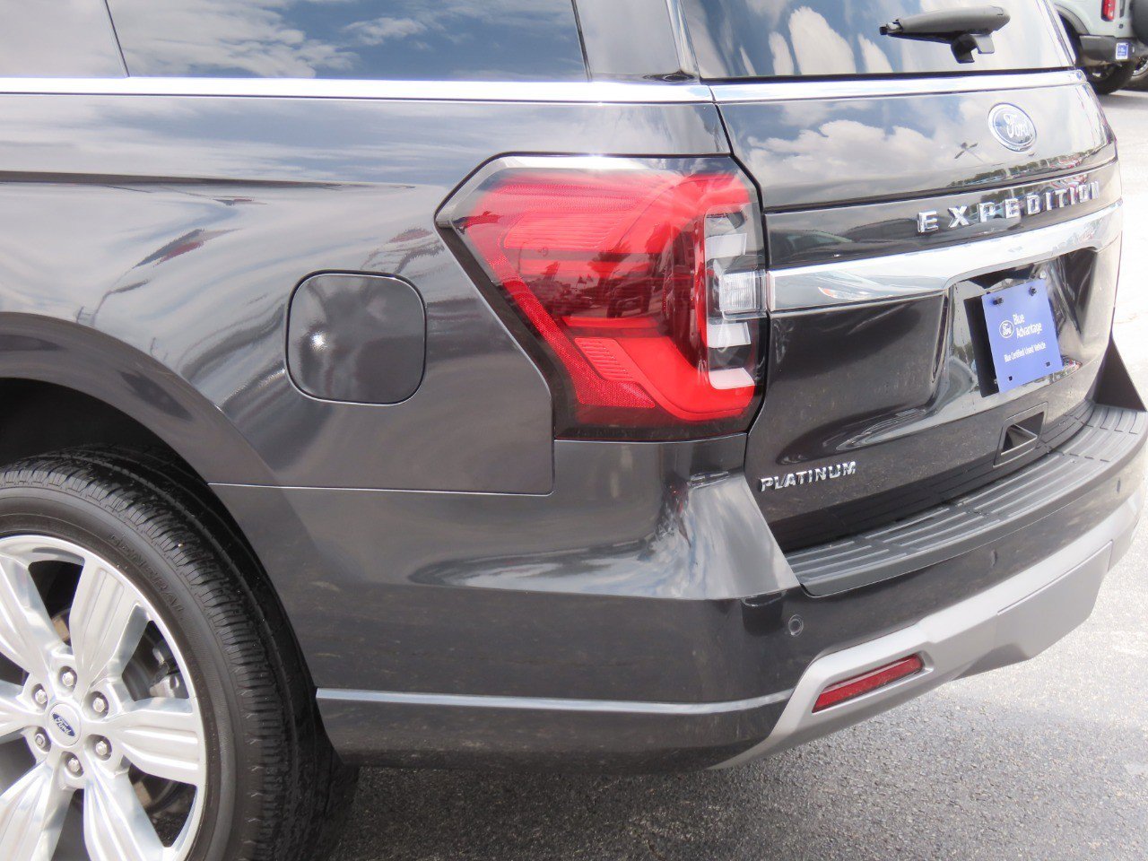Certified 2023 Ford Expedition Platinum RWD image 14