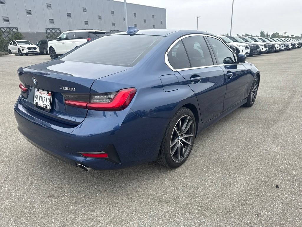 Used 2021 BMW 330i Sedan w/ Convenience Package RWD image 8