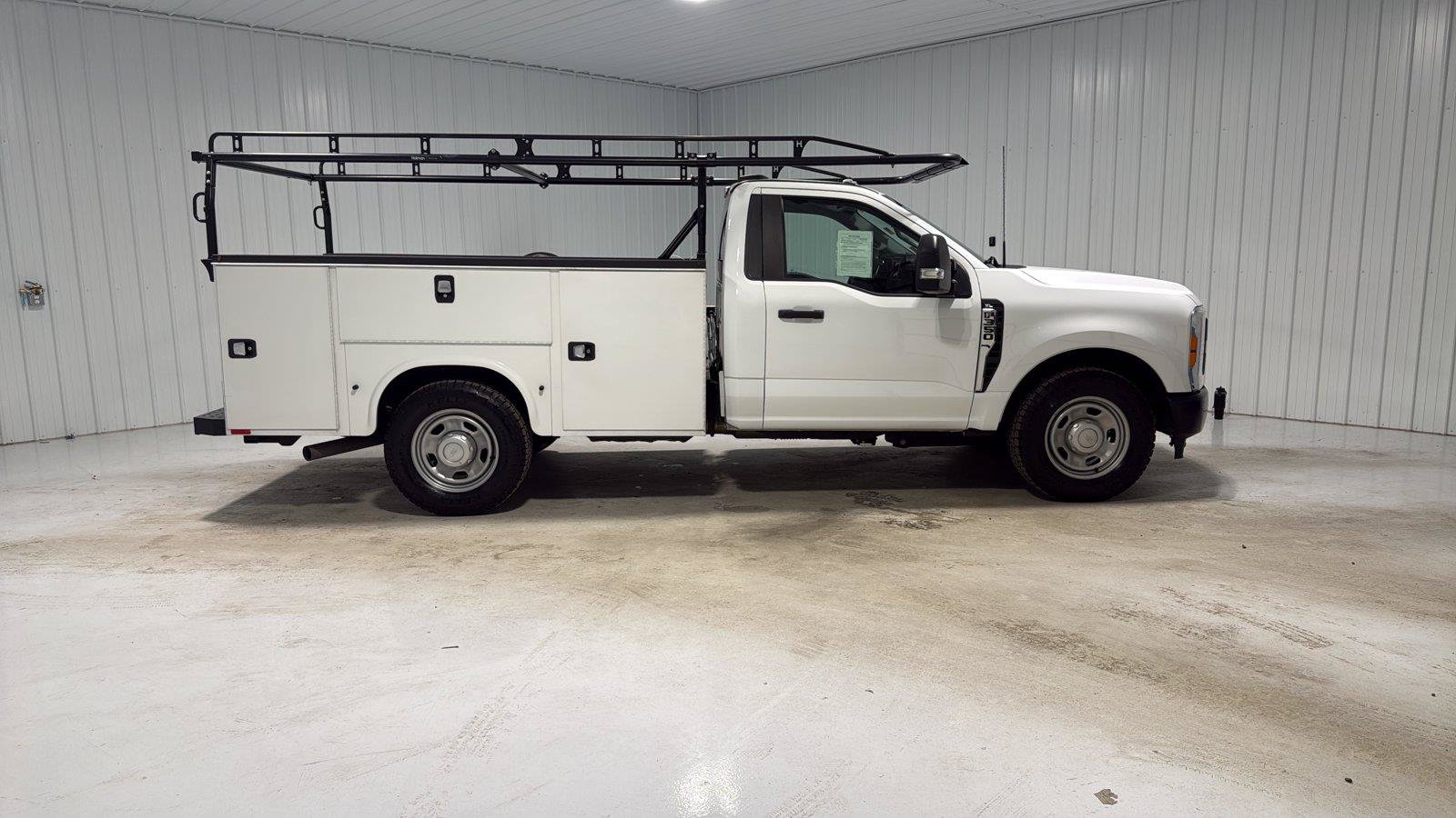 Certified 2023 Ford F350 XL RWD image 6