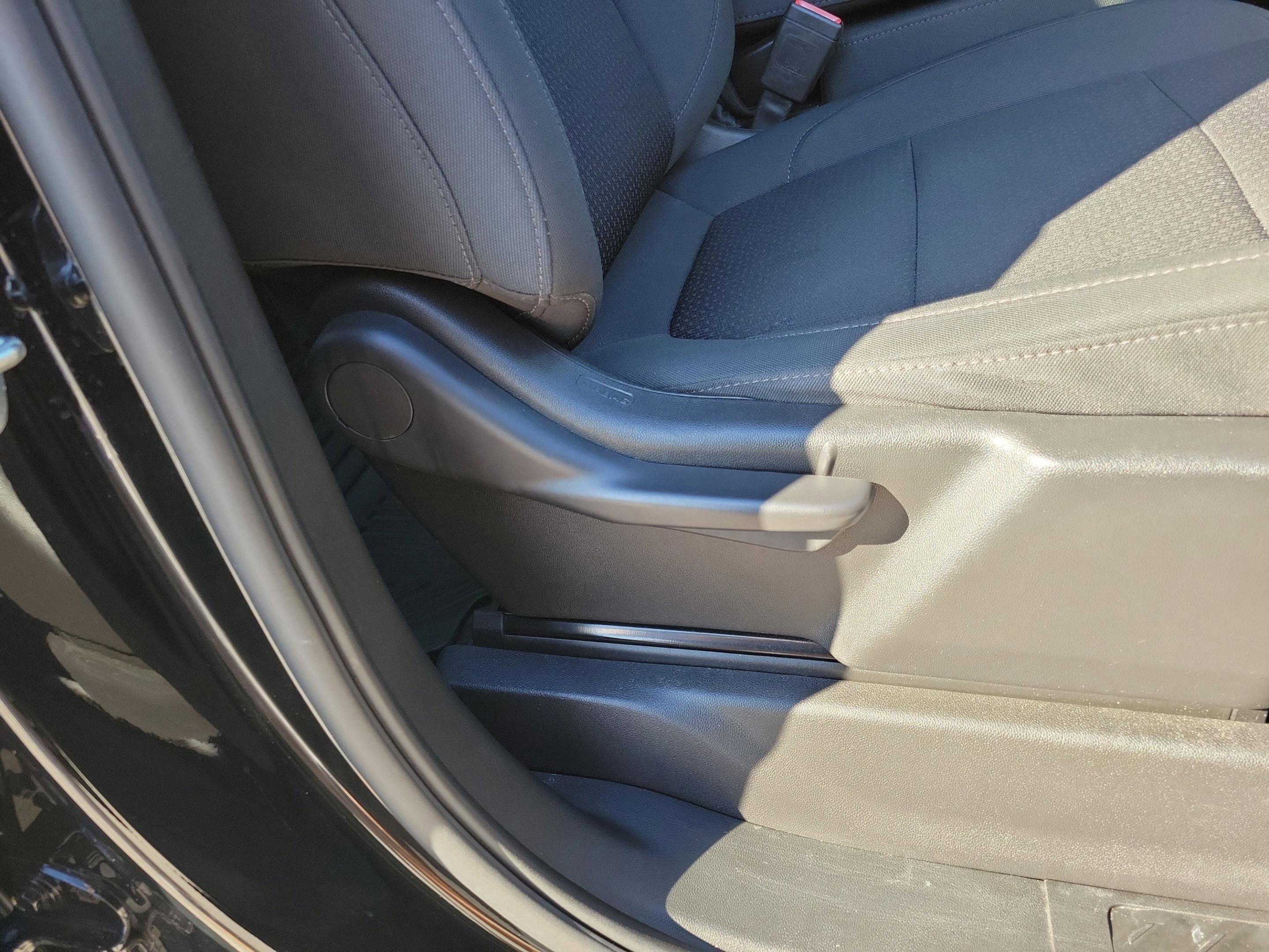 Used 2022 Chevrolet Silverado 1500 Custom image 25