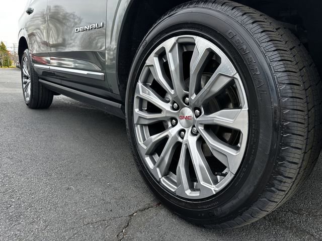 Used 2023 GMC Yukon Denali image 13