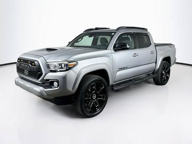 Used 2020 Toyota Tacoma TRD Sport RWD image 1