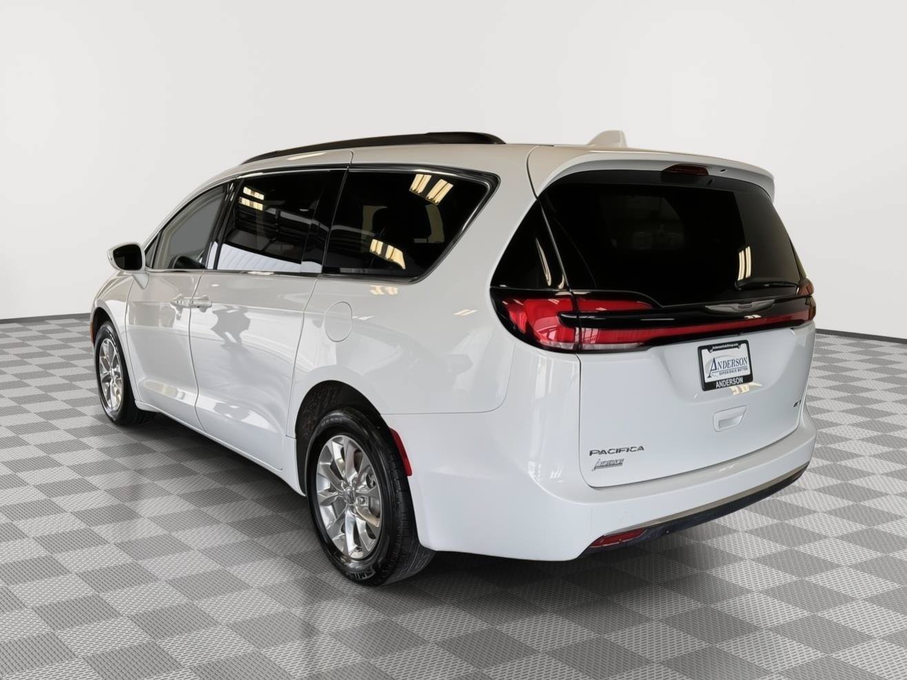 Used 2022 Chrysler Pacifica Touring-L AWD/4WD image 9