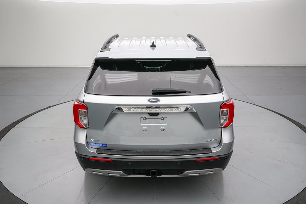 Certified 2023 Ford Explorer XLT w/ Equipment Group 202A AWD/4WD image 5