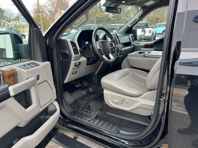 Certified 2018 Ford F150 Lariat image 27