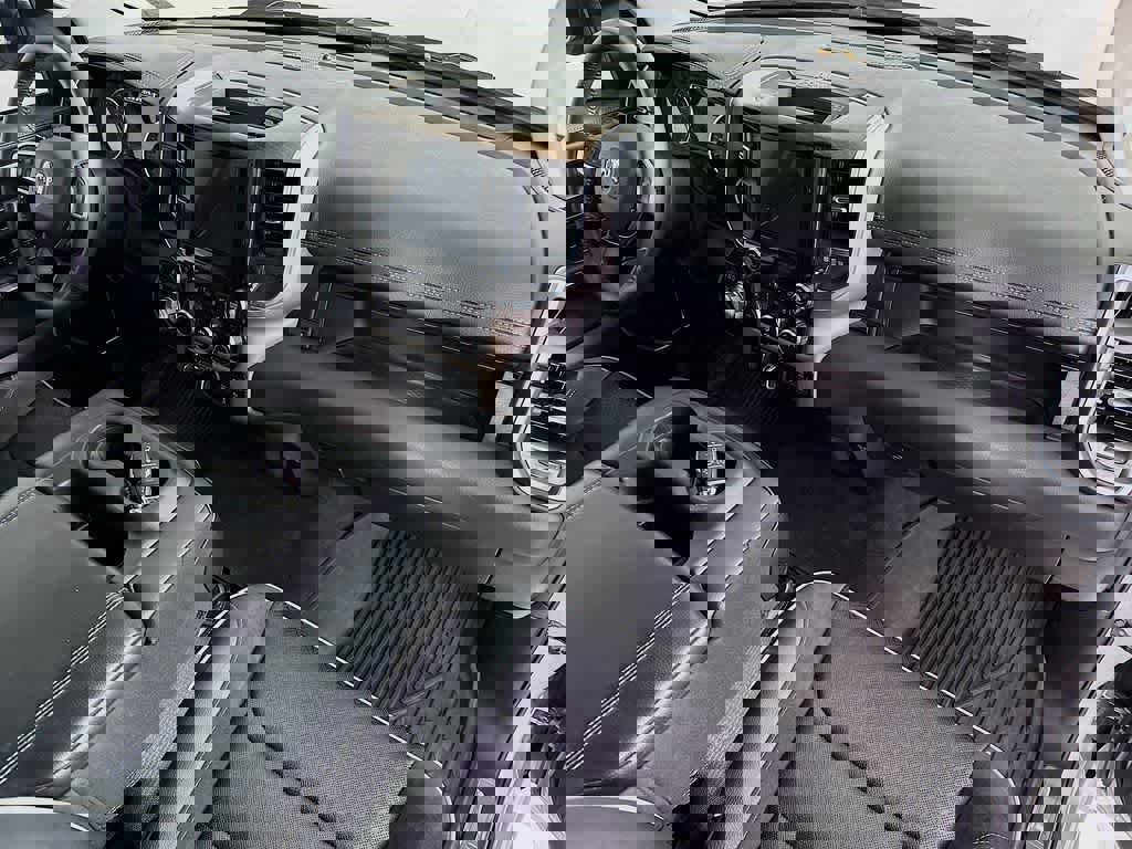 Used 2022 RAM 1500 Laramie image 32