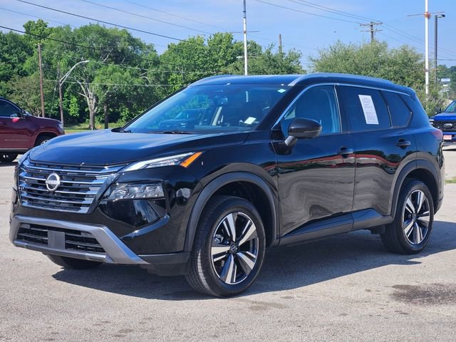 Used 2026 Nissan Rogue SL FWD image 3