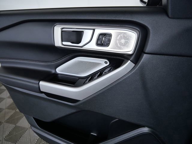 Certified 2023 Ford Explorer Limited w/ Limited Technology Package image 24