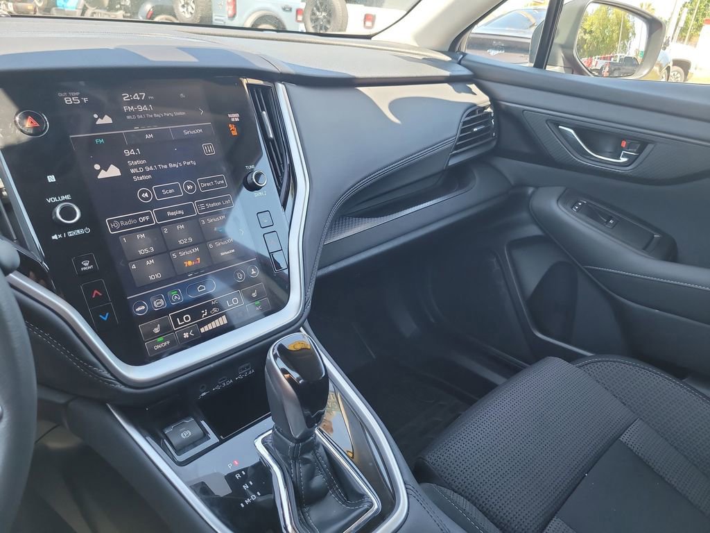 Used 2025 Subaru Outback Premium image 19