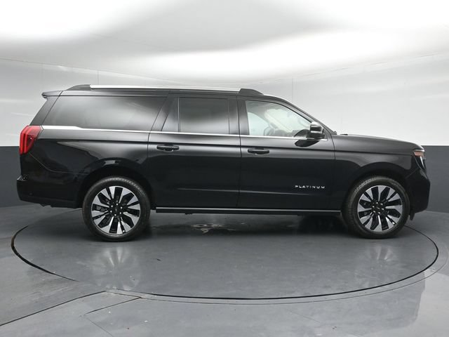 Certified 2025 Ford Expedition Max Platinum w/ Driver's Package AWD/4WD image 8