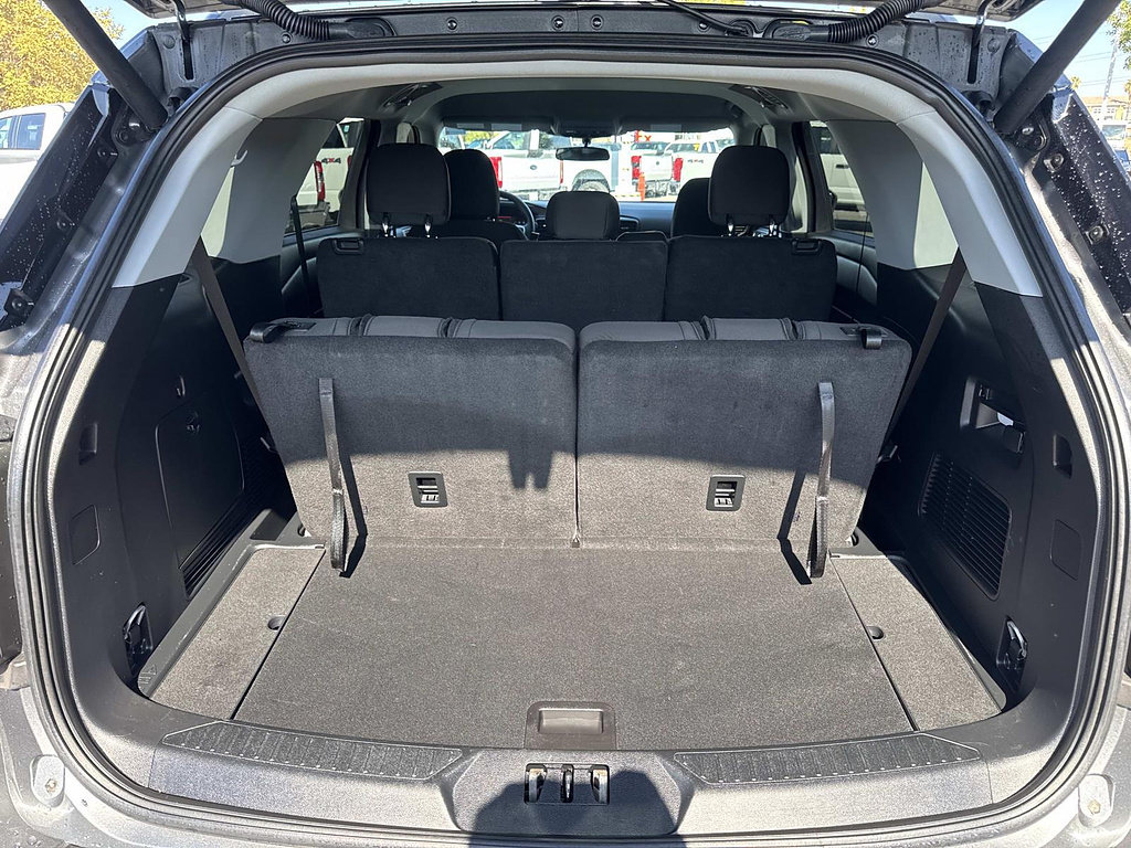 Certified 2023 Ford Explorer XLT RWD image 34