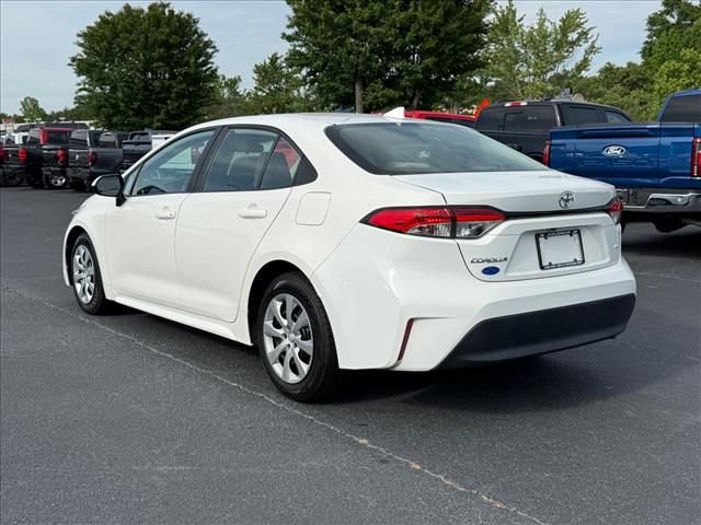 Used 2023 Toyota Corolla LE FWD image 6