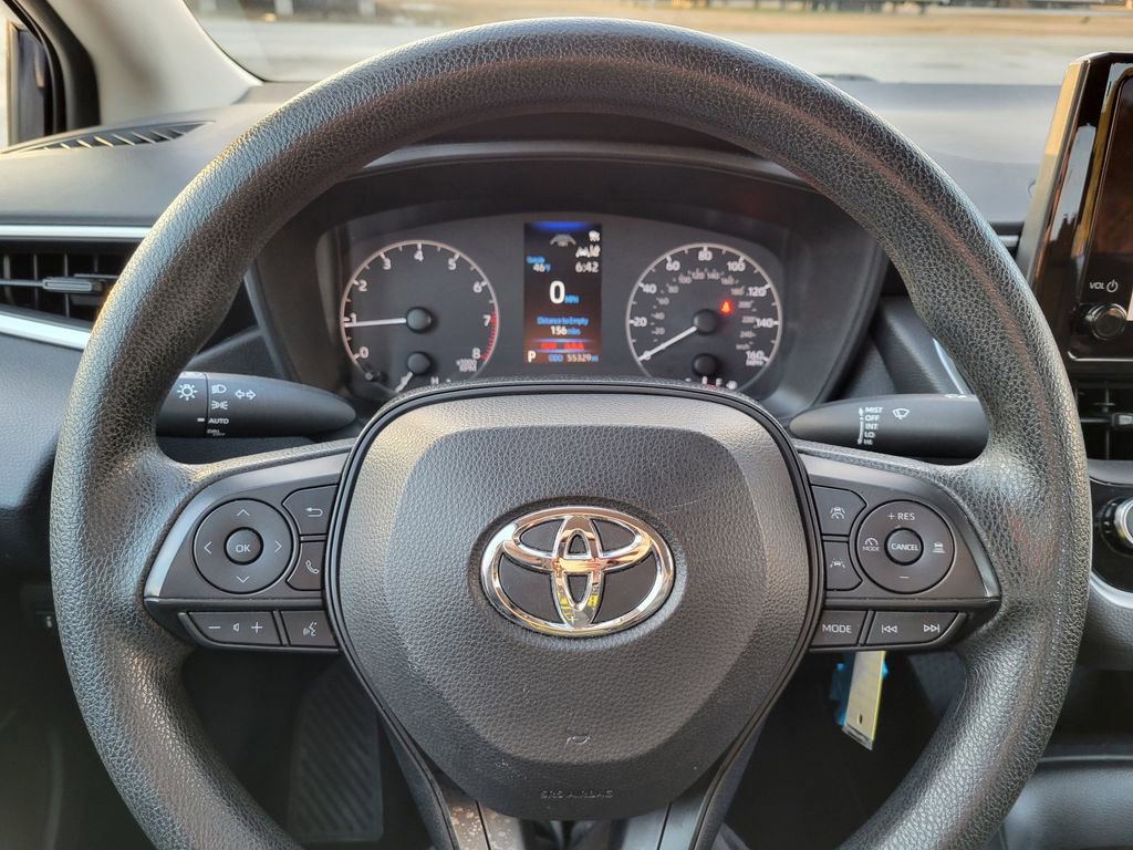 Used 2023 Toyota Corolla LE image 29