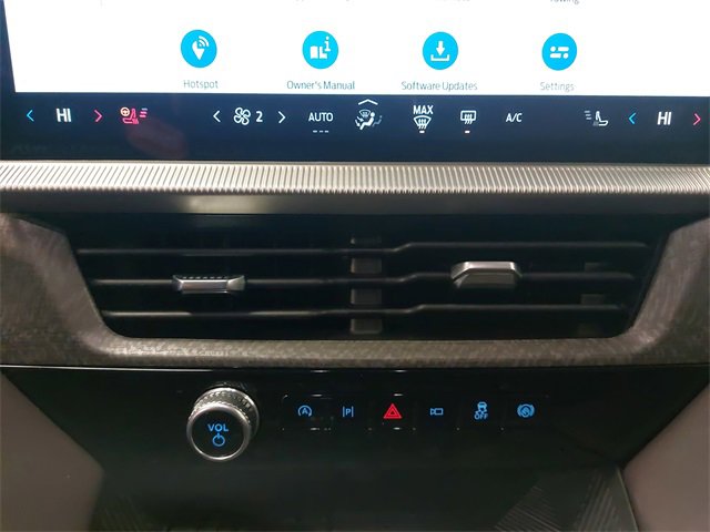 Certified 2025 Ford Explorer Platinum w/ Ultimate Package image 25