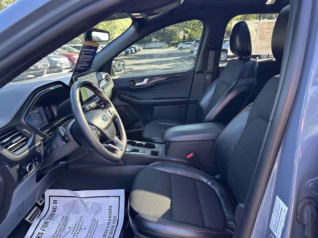 Certified 2024 Ford Escape ST-Line w/ Tech Pack #1 AWD/4WD image 9